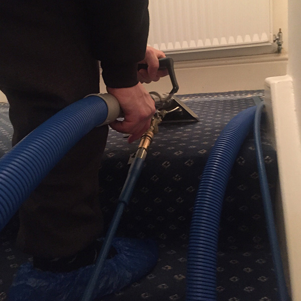 carpet-cleaning-top-of-stairs